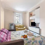 Little Mermaid Of Stresa Pet Friendly- Happy Rentals Appartement