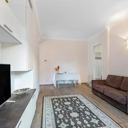Apartment Little Mermaid Of Stresa - Happy Rentals