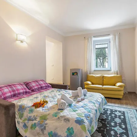 Little Mermaid Of Stresa - Happy Rentals Apartment Stresa