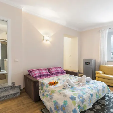 Little Mermaid Of Stresa: Pet Friendly, Walk To Center - Happy Rentals Apartman *