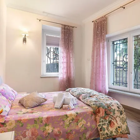 Little Mermaid Of - Happy