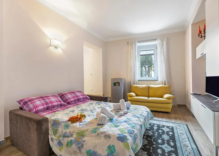 Little Mermaid Of Stresa Pet Friendly- Happy Rentals Apartment Stresa